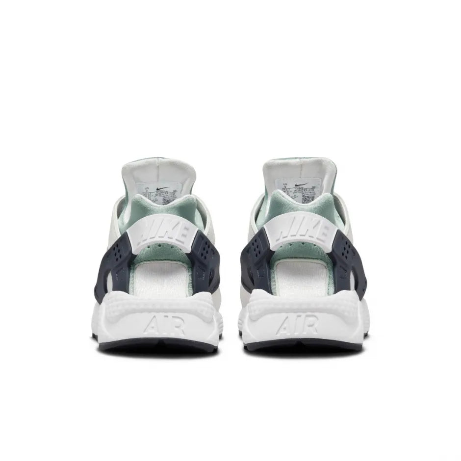 Дамски маратонки NIKE Air Huarache Mica Green