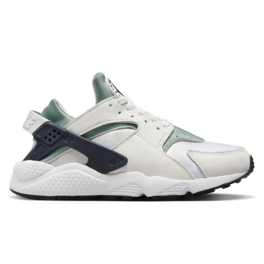Дамски маратонки NIKE Air Huarache Mica Green