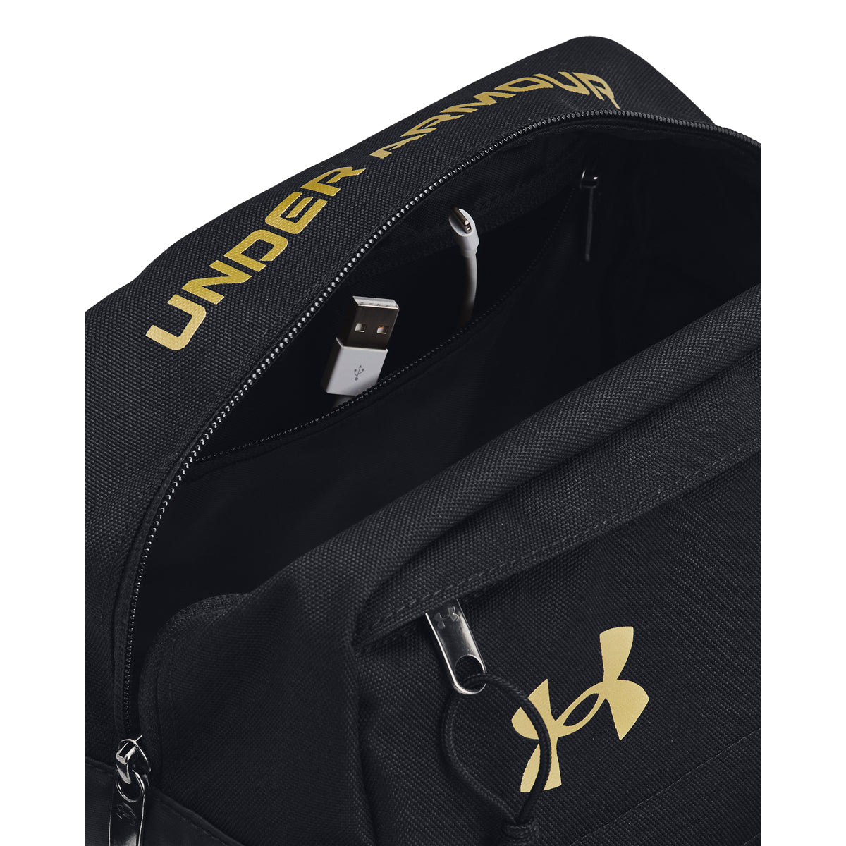 Чанта UA CONTAIN TRAVEL KIT