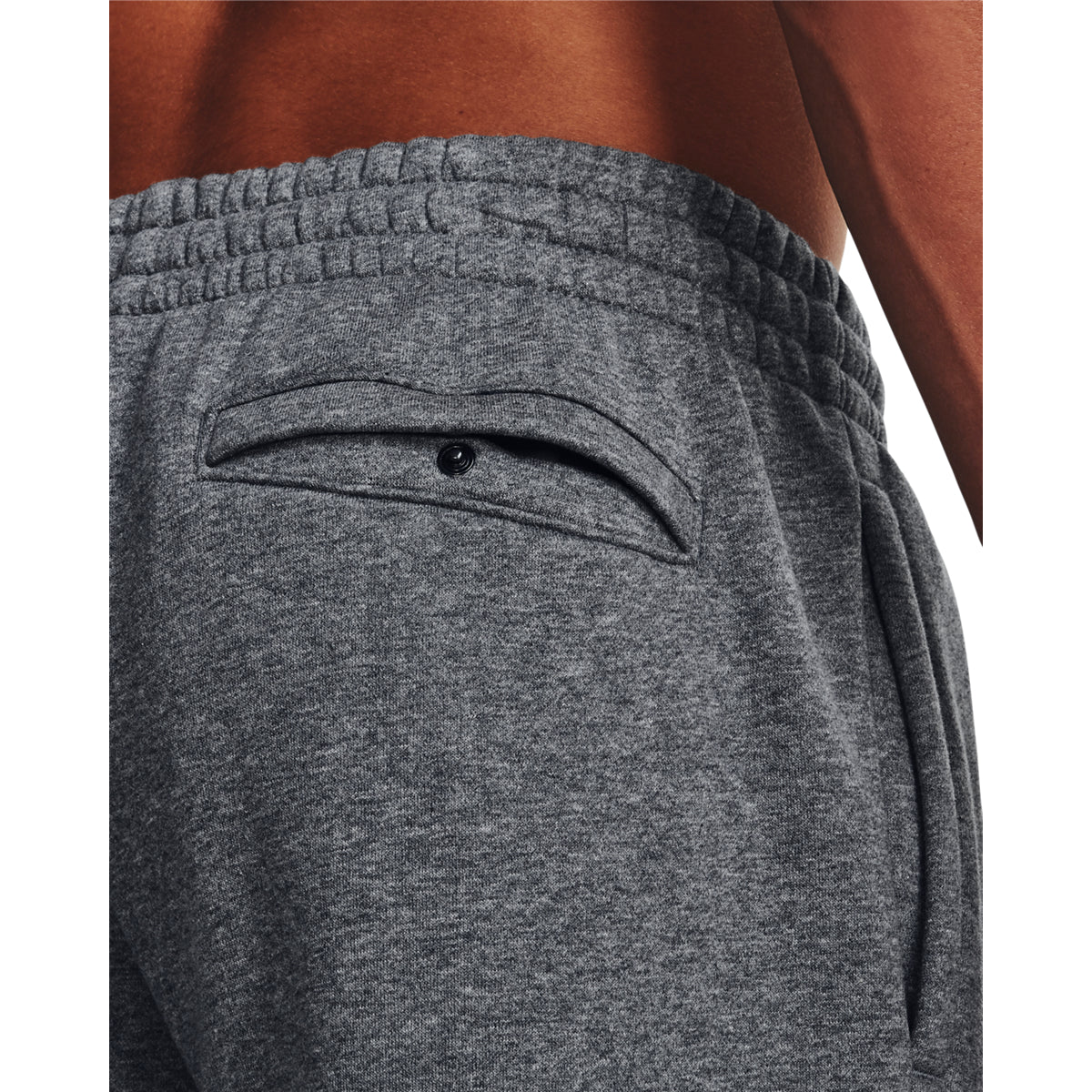 Мъжки спортен панталон UA ESSENTIAL FLEECE JOGGER