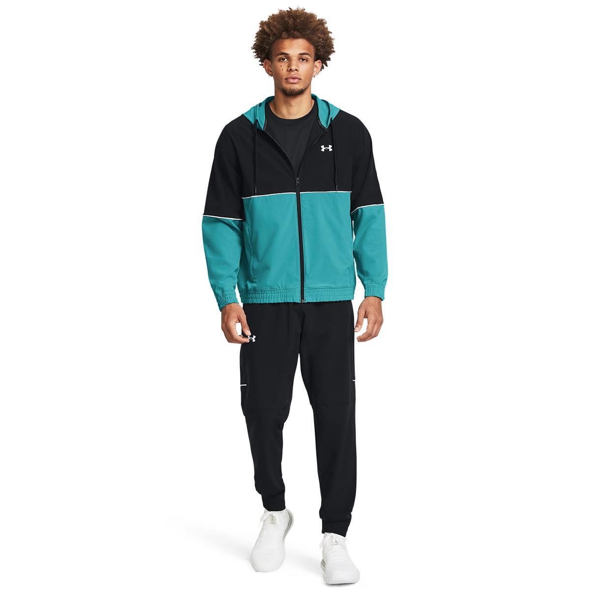 Мъжки спортен панталон UA Baseline Woven