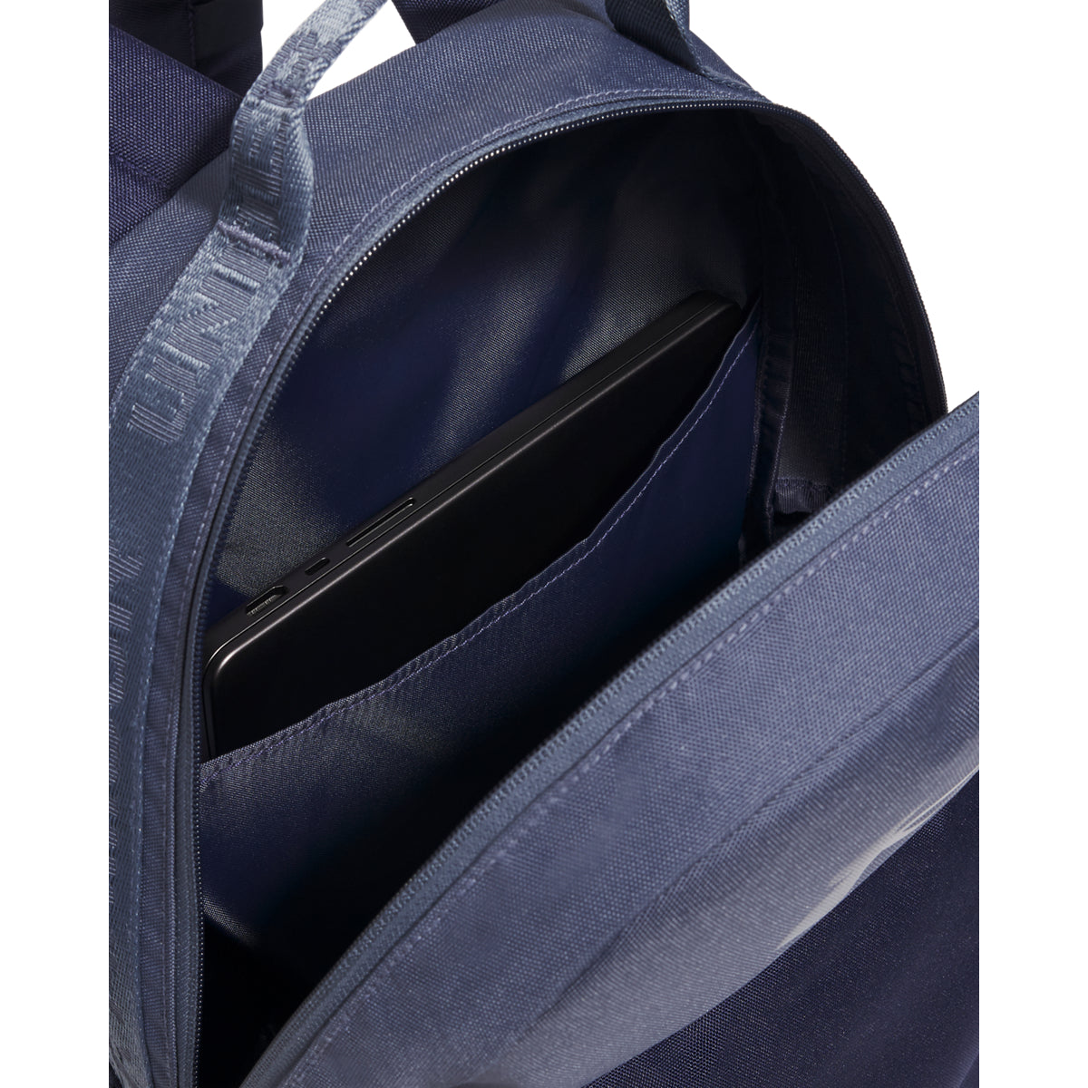Раница UA Essential Backpack